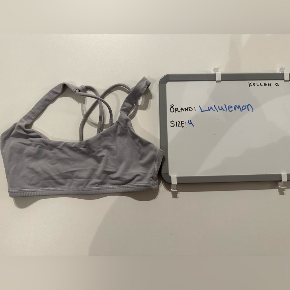 Lululemon sports bra size 4